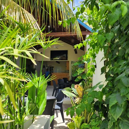 Hotel Dhigurah Dhonveli Boutique Esterno foto